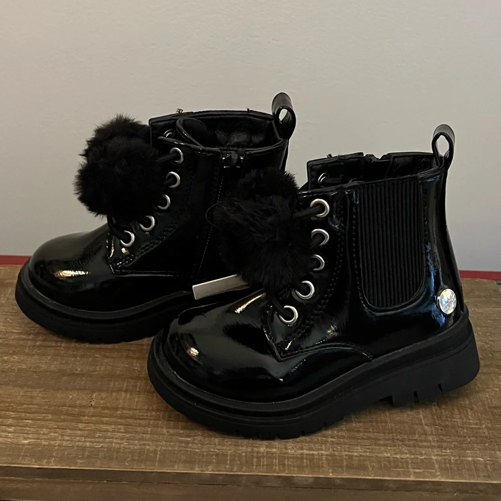 NWT Nicole Miller New York Black Pom Pom Girls Boots Size 5 - Picture 3 of 9